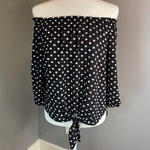 Black & White Polka Dot Tie Front Top Size Xs